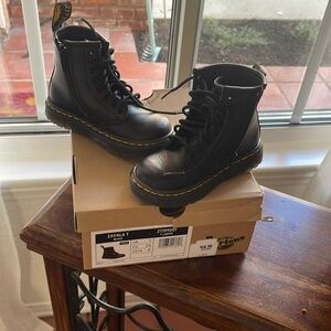 Dr.Martens Zavala T boots